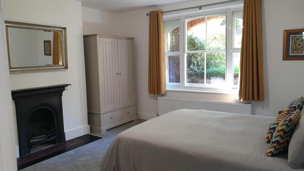 Beautiful Garden Apartment In Leafy St Leonards 5 Mins To Beach Exteriör bild